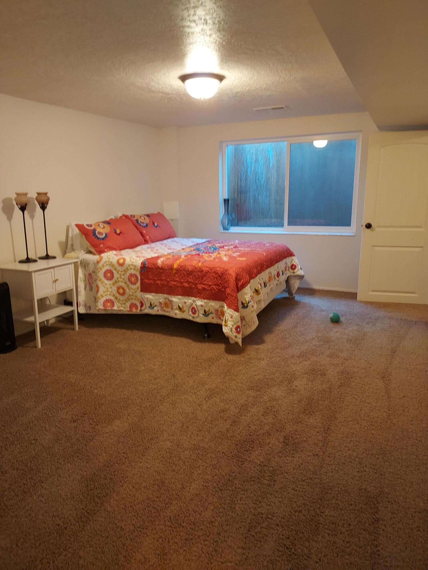 907 S Three Fountains DR