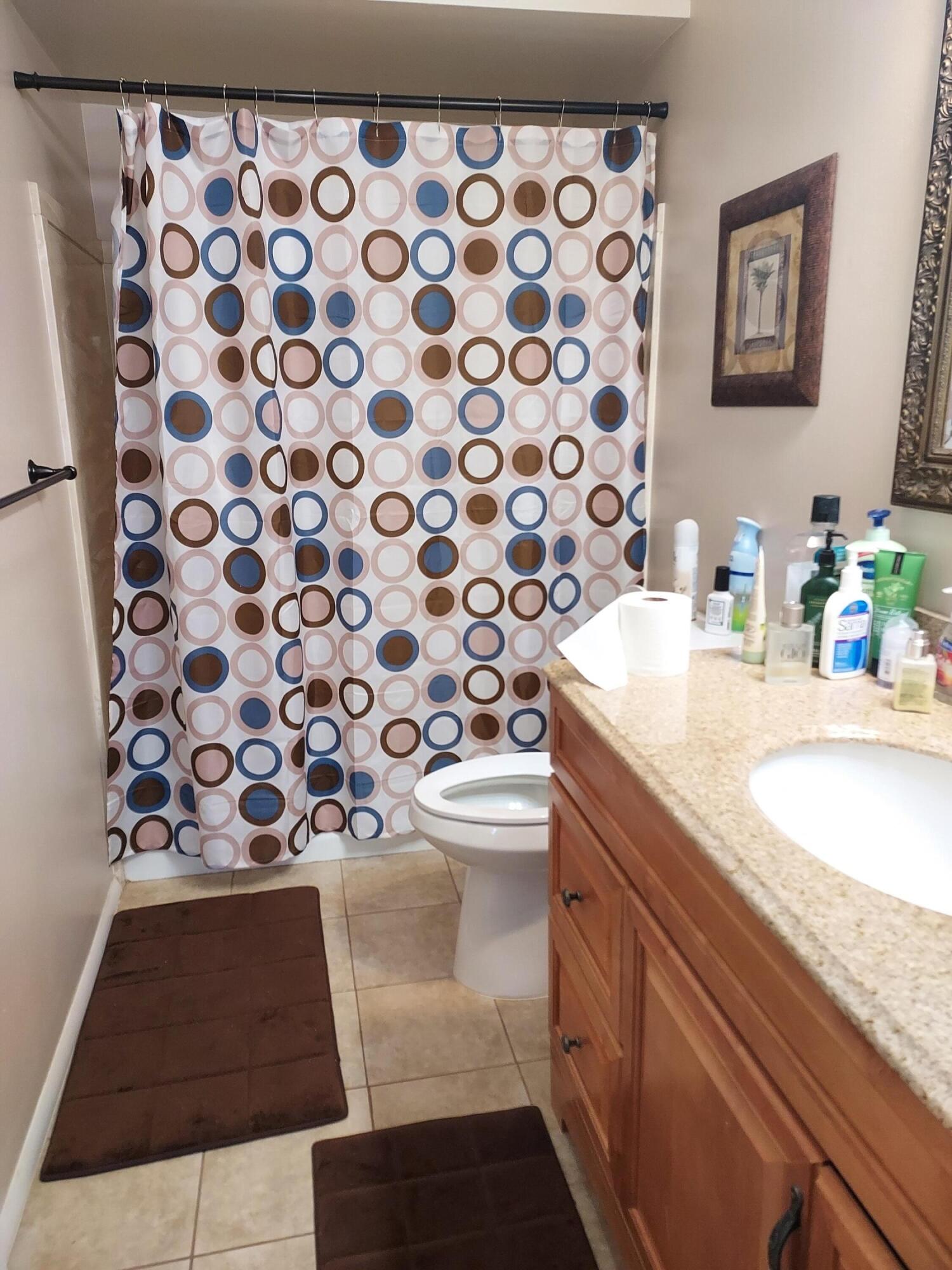 907 S Three Fountains DR