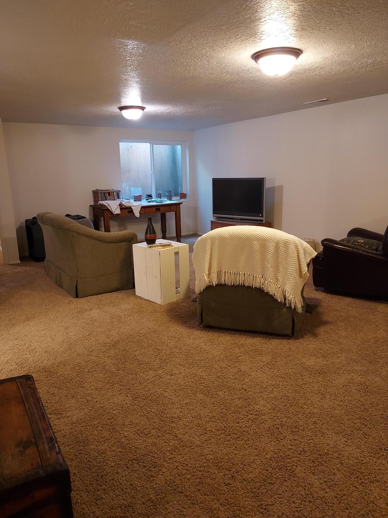 907 S Three Fountains DR