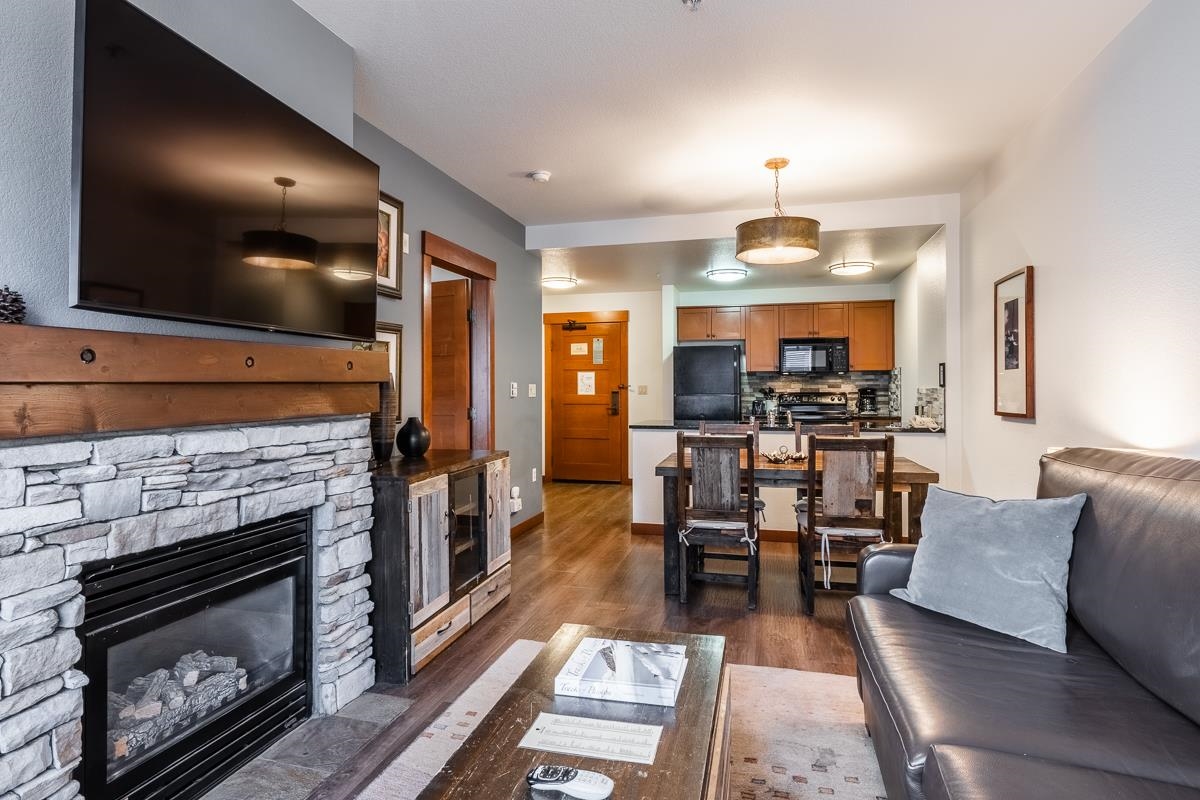 100 Canyon Blvd #3307 Unit: Lincoln House #3307