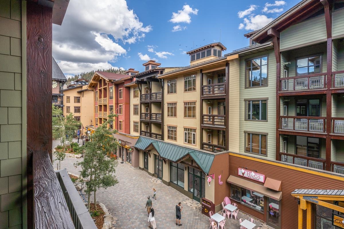 100 Canyon Blvd #3307 Unit: Lincoln House #3307