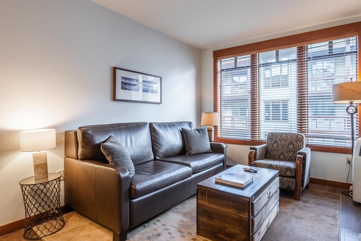 100 Canyon Blvd #3307 Unit: Lincoln House #3307