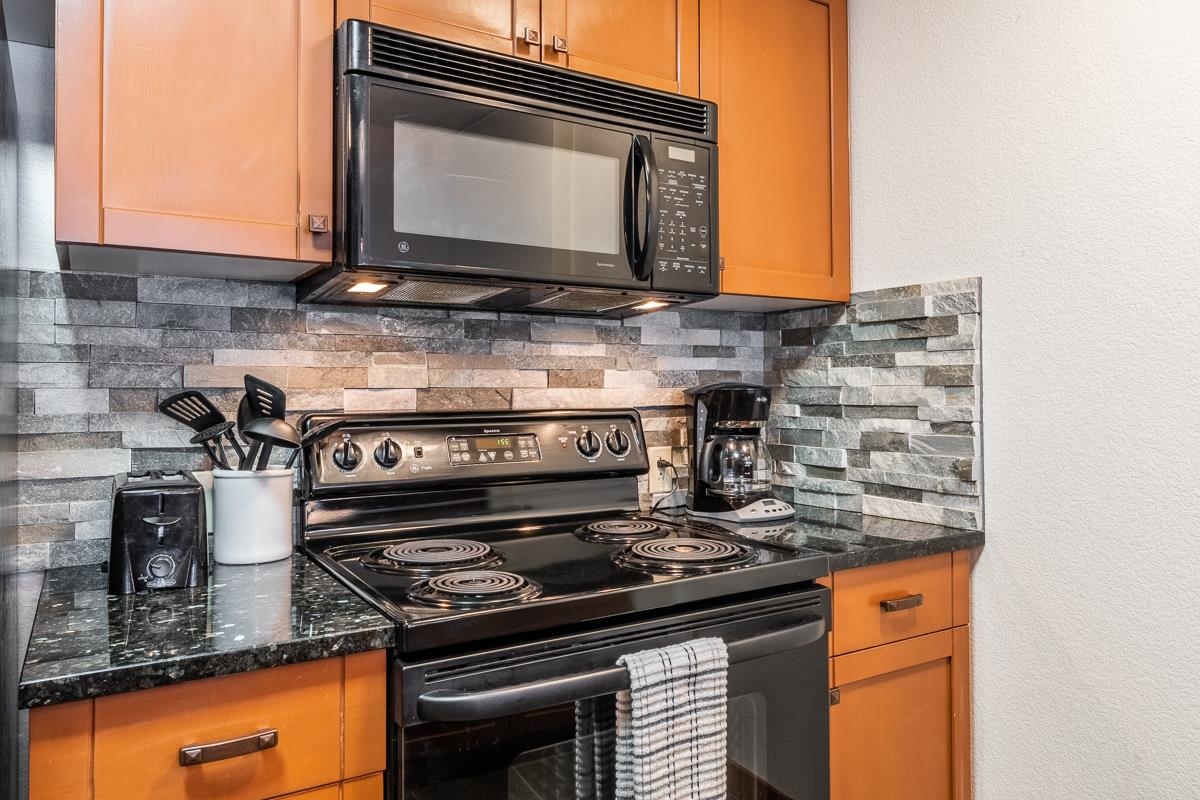100 Canyon Blvd #3307 Unit: Lincoln House #3307