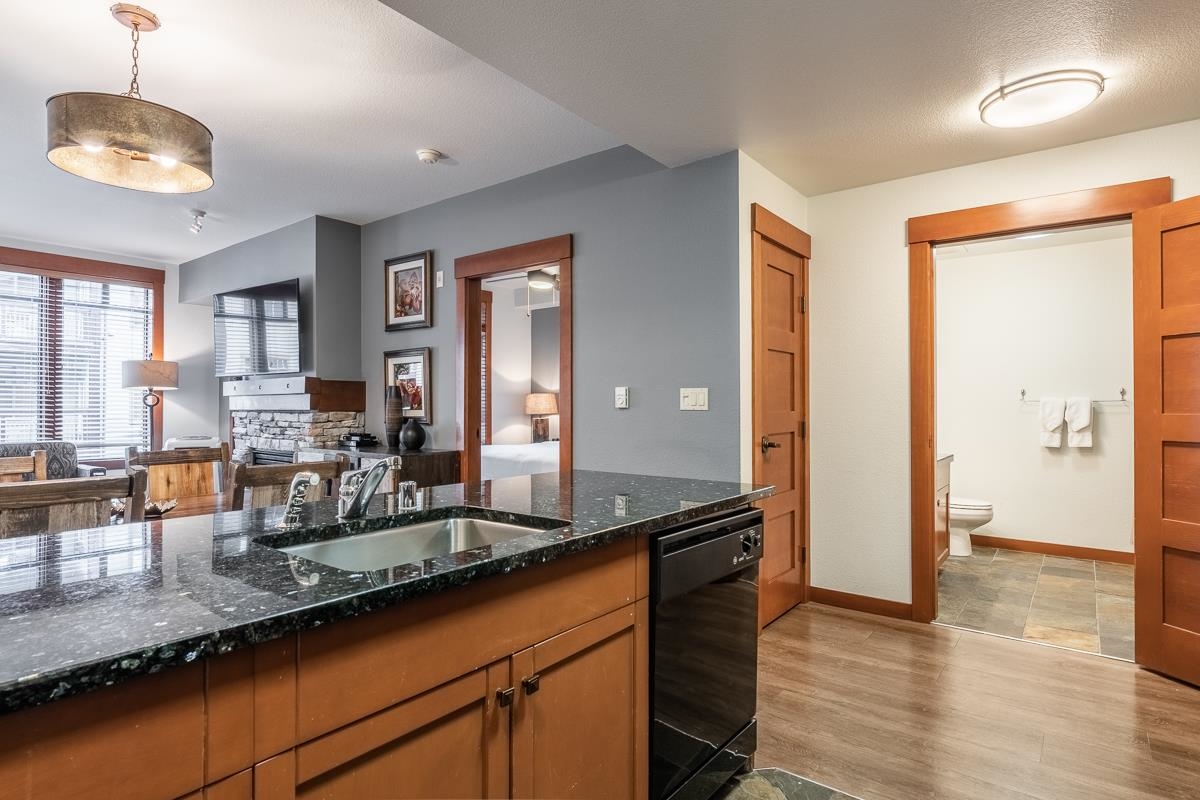 100 Canyon Blvd #3307 Unit: Lincoln House #3307