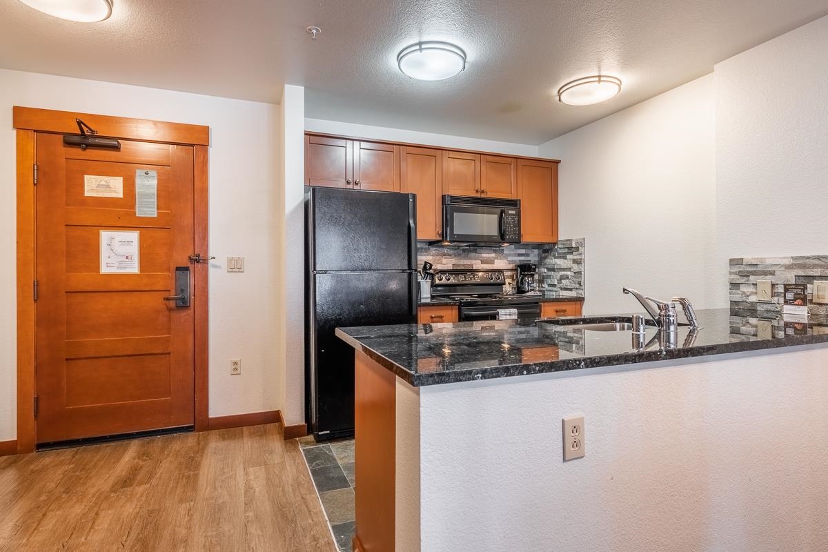 100 Canyon Blvd #3307 Unit: Lincoln House #3307