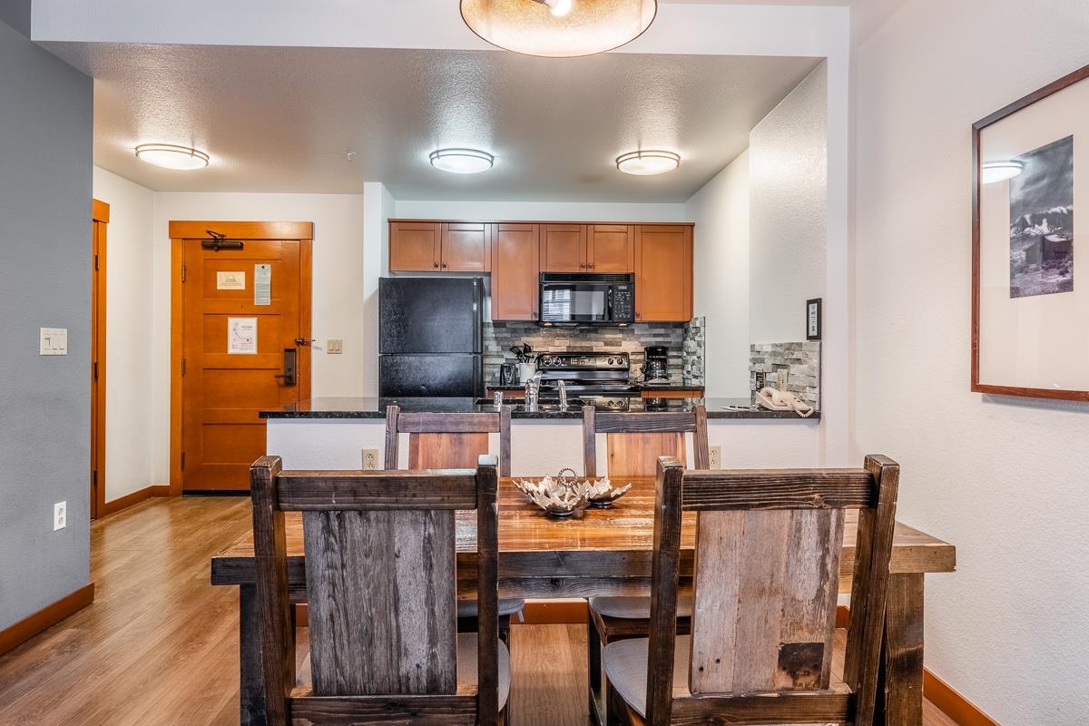 100 Canyon Blvd #3307 Unit: Lincoln House #3307