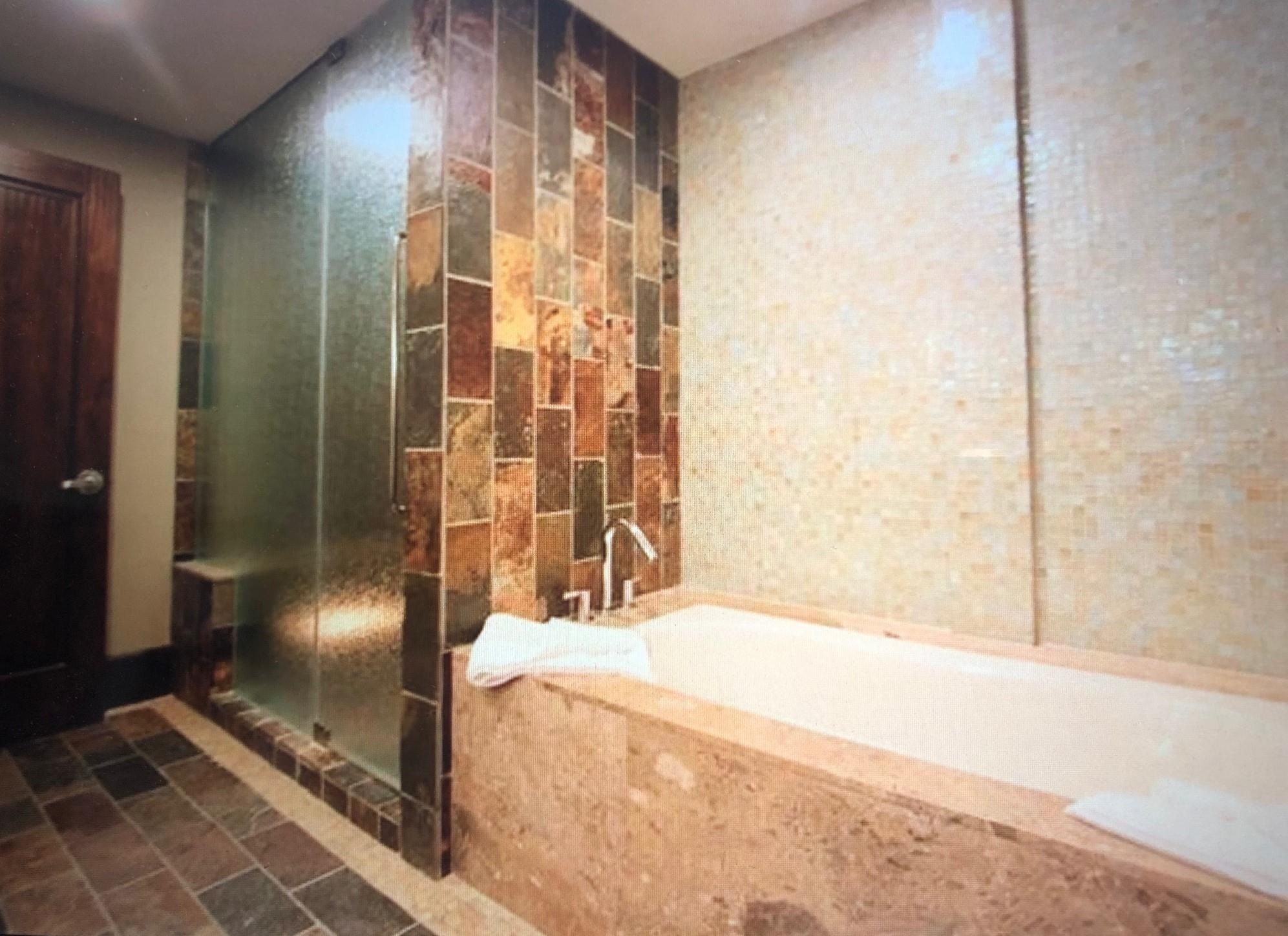 50 Canyon Blvd #B8-3 Unit: 8050 #B8-3