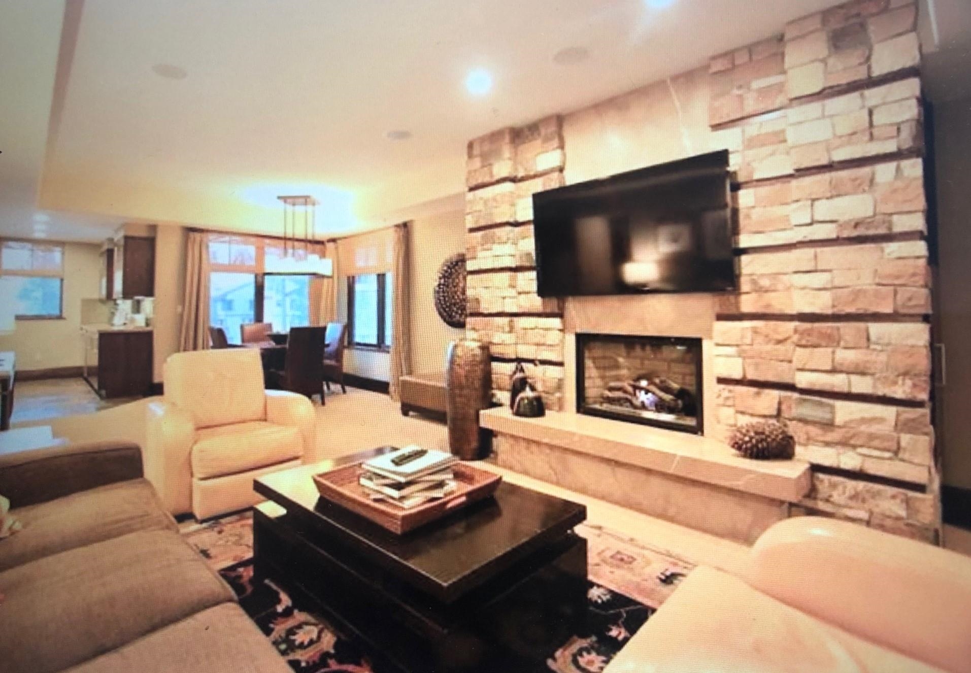 50 Canyon Blvd #B8-3 Unit: 8050 #B8-3