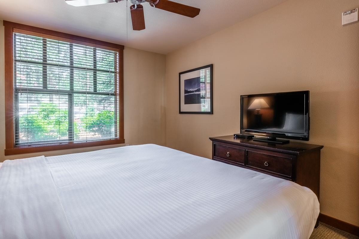 1111 Forest Trail #1204 Unit: Grand Sierra Lodge #1204