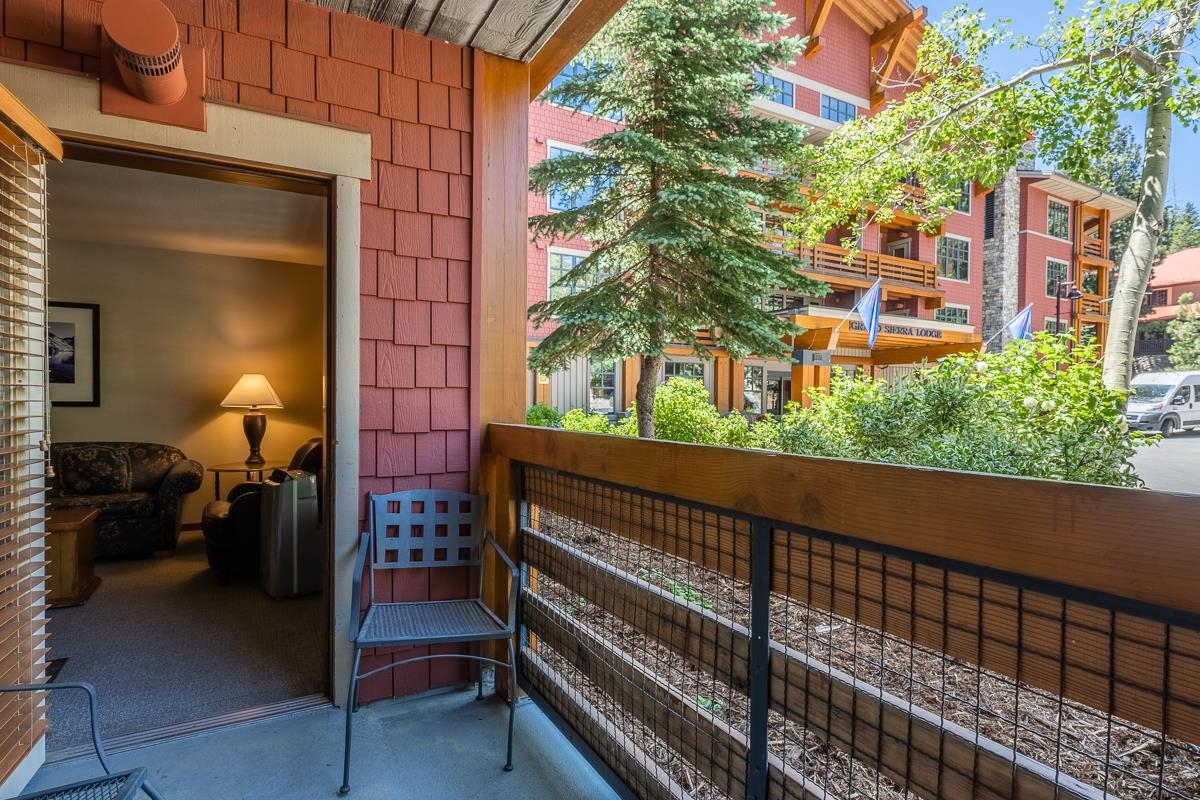 1111 Forest Trail #1204 Unit: Grand Sierra Lodge #1204