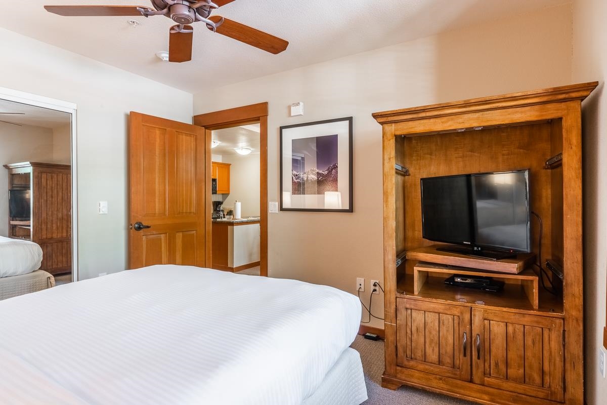 1111 Forest Trail #1204 Unit: Grand Sierra Lodge #1204