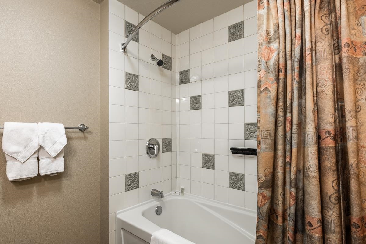 1111 Forest Trail #1204 Unit: Grand Sierra Lodge #1204