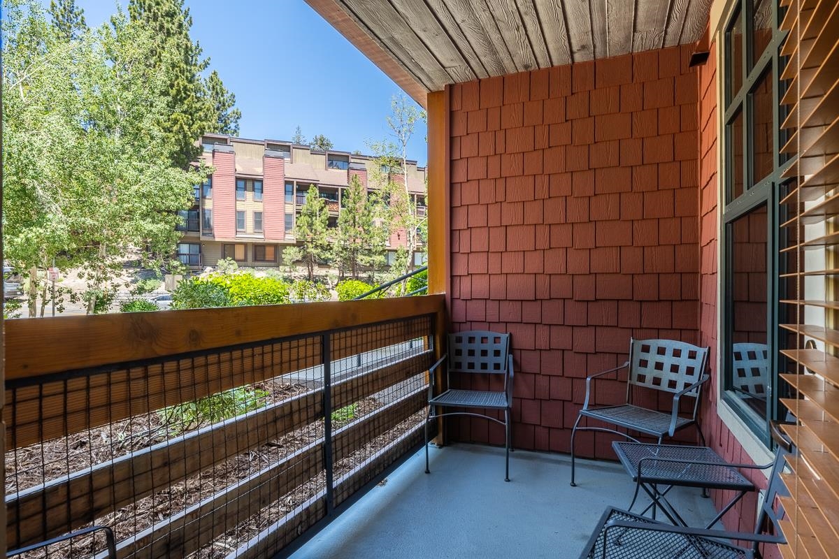 1111 Forest Trail #1204 Unit: Grand Sierra Lodge #1204