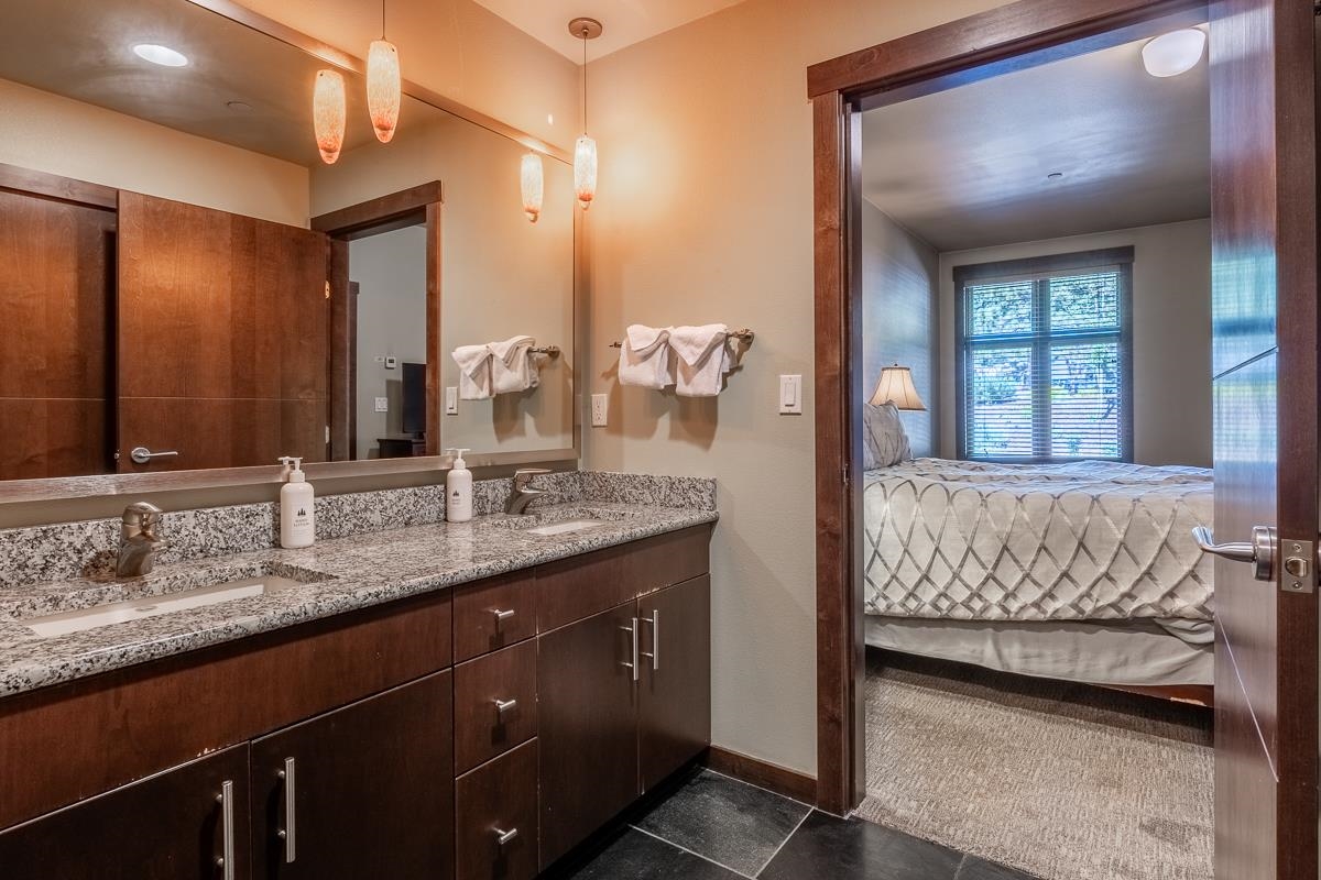 2004 Sierra Star Pkwy #4