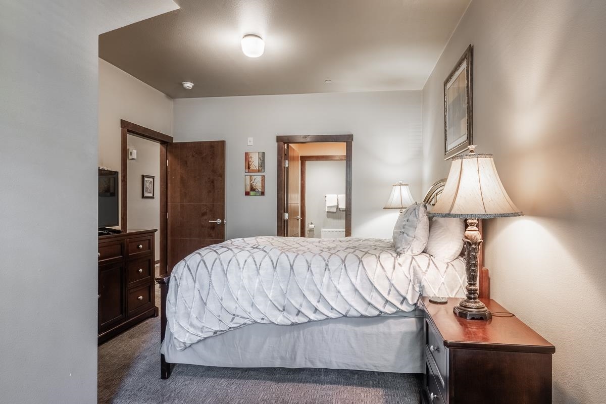 2004 Sierra Star Pkwy #4