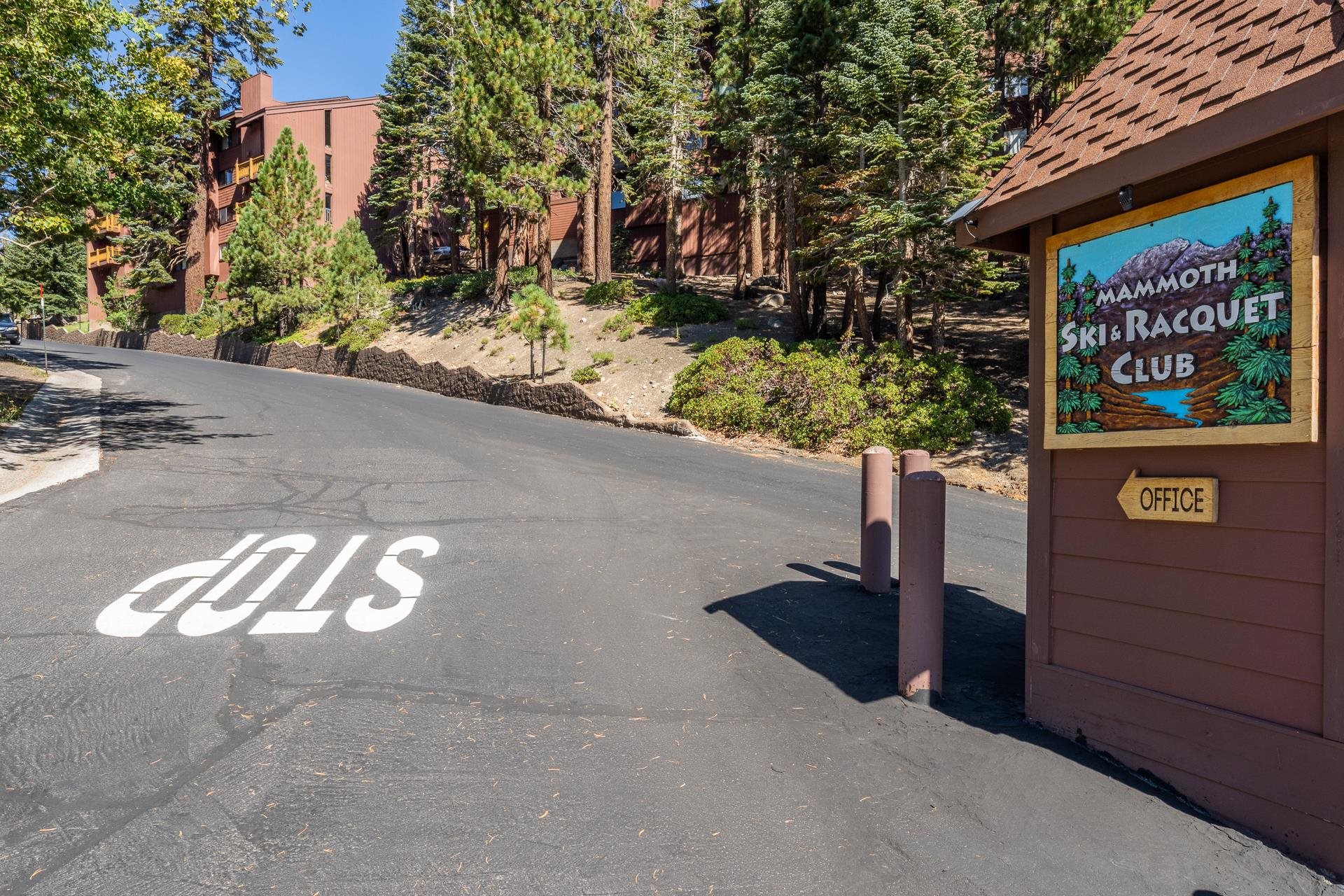 248 Mammoth Slopes #56 Dr Unit: Mammoth Ski and Racquet #56