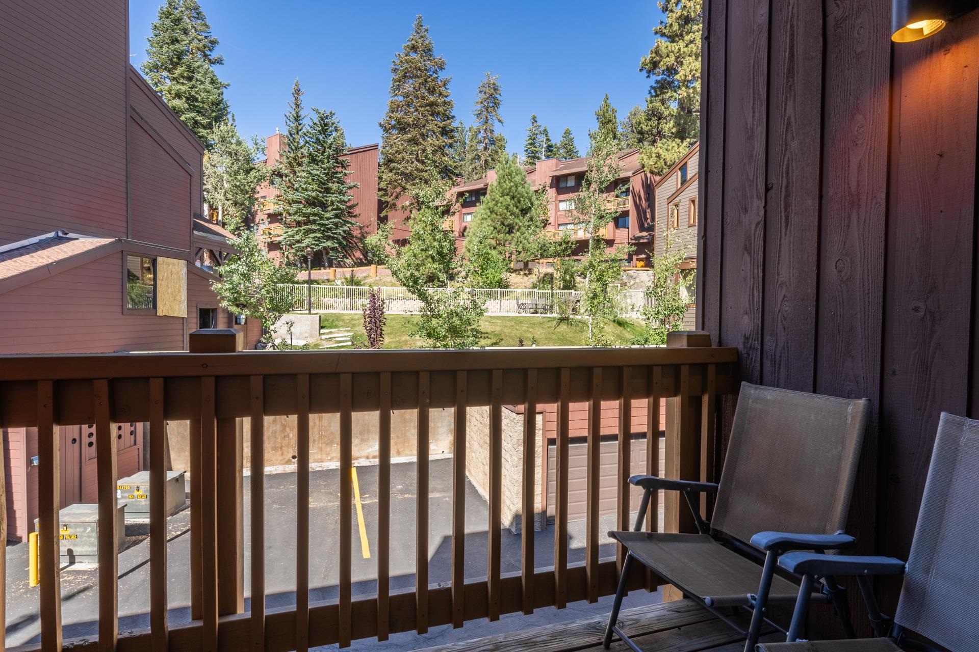 248 Mammoth Slopes #56 Dr Unit: Mammoth Ski and Racquet #56