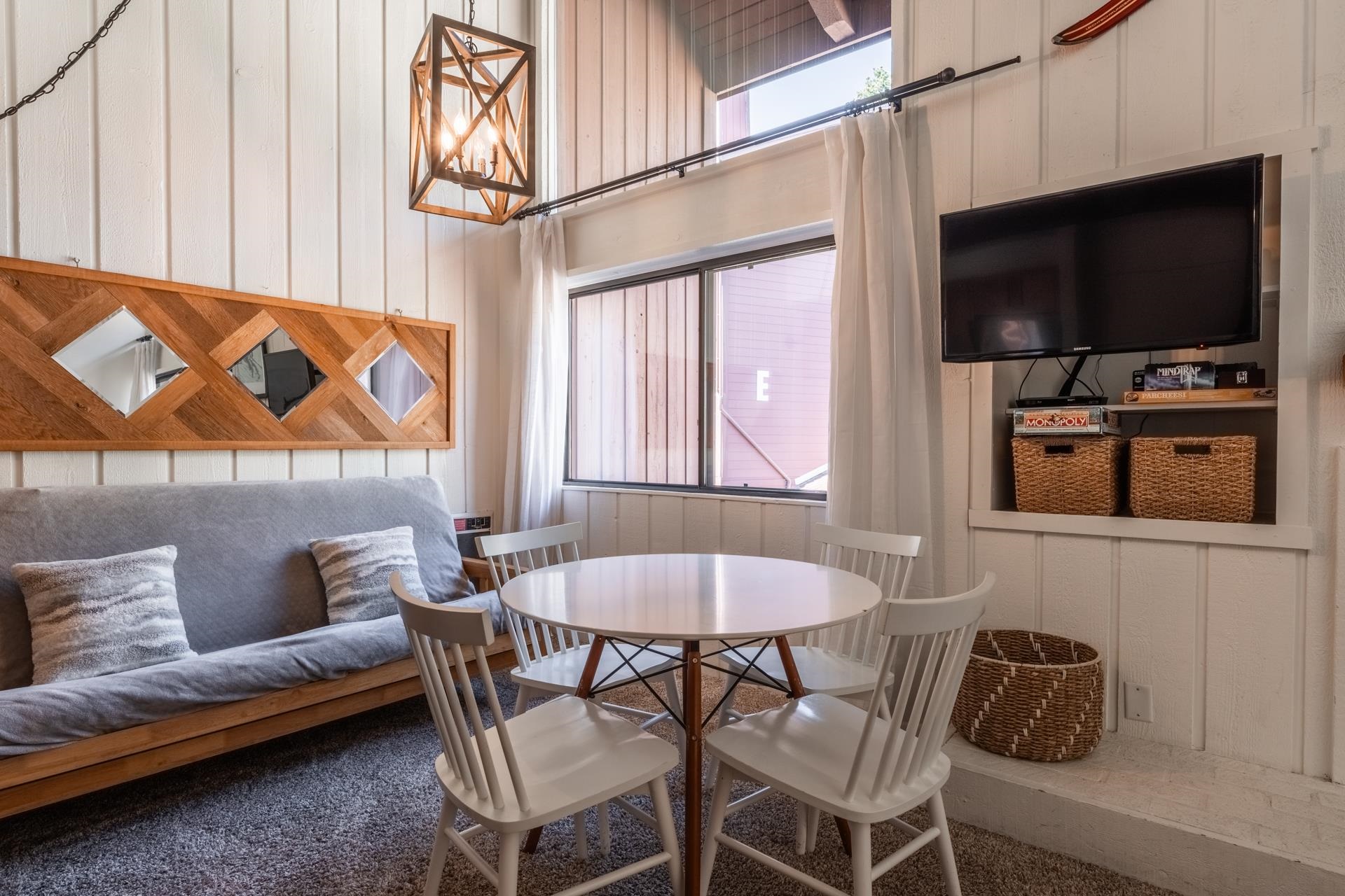 248 Mammoth Slopes #56 Dr Unit: Mammoth Ski and Racquet #56