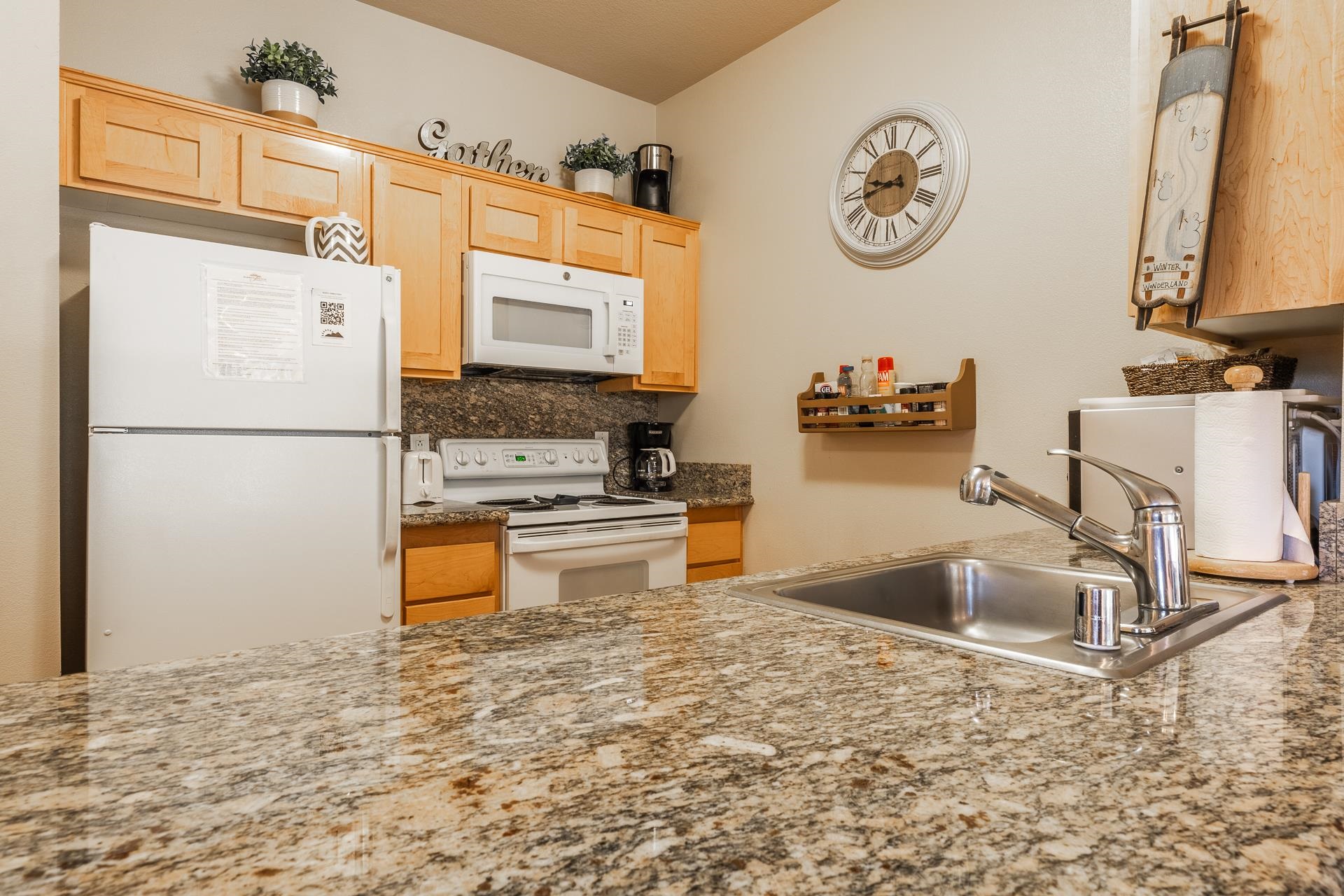 201 Juniper Springs Dr #320