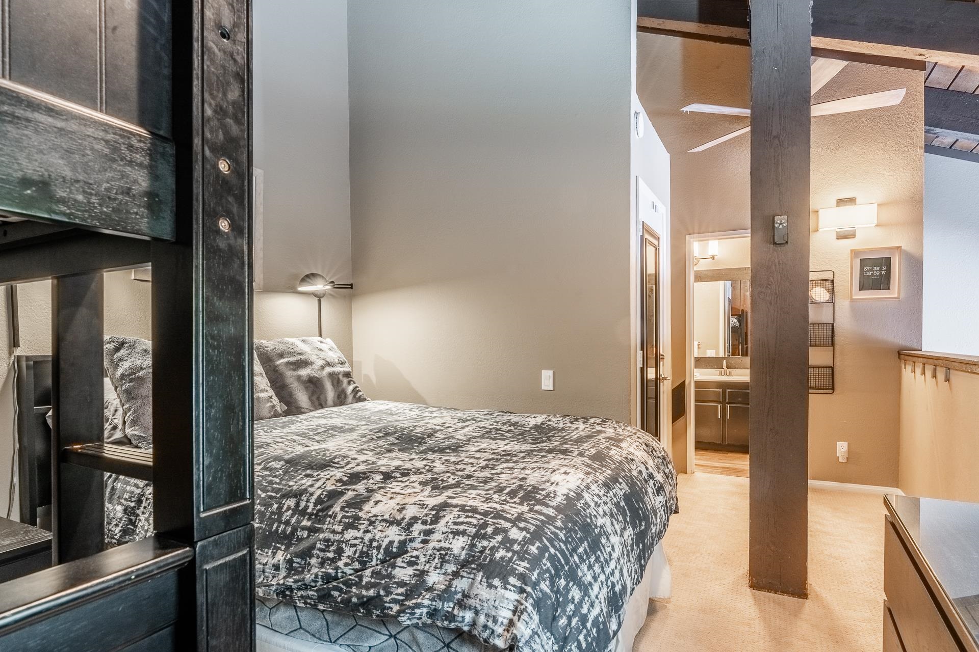 248 Mammoth Slopes Dr #122 Unit: Mammoth Ski and Racquet #122