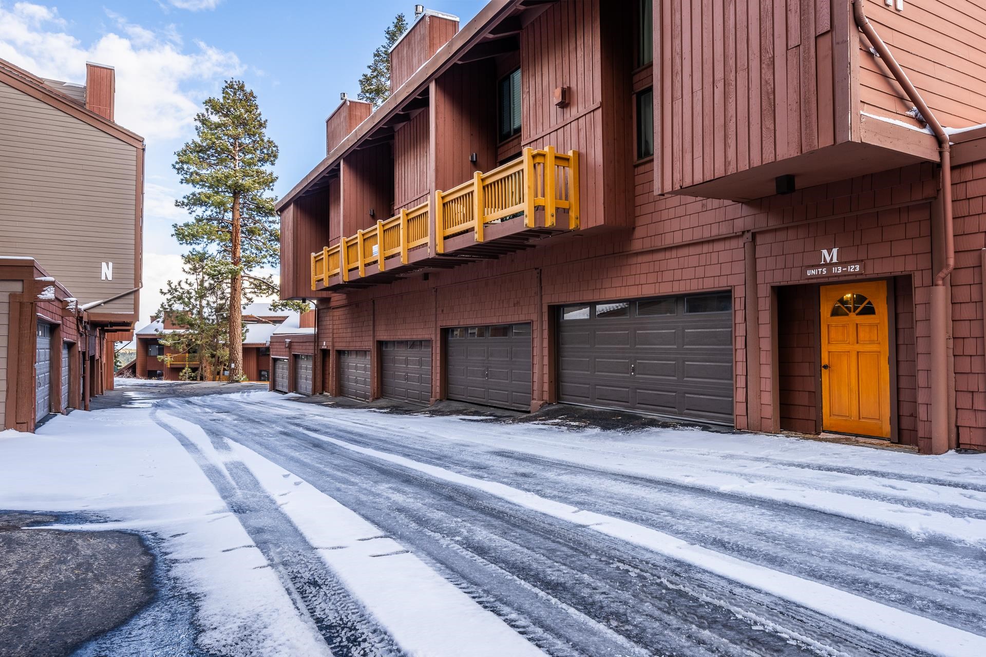 248 Mammoth Slopes Dr #122 Unit: Mammoth Ski and Racquet #122