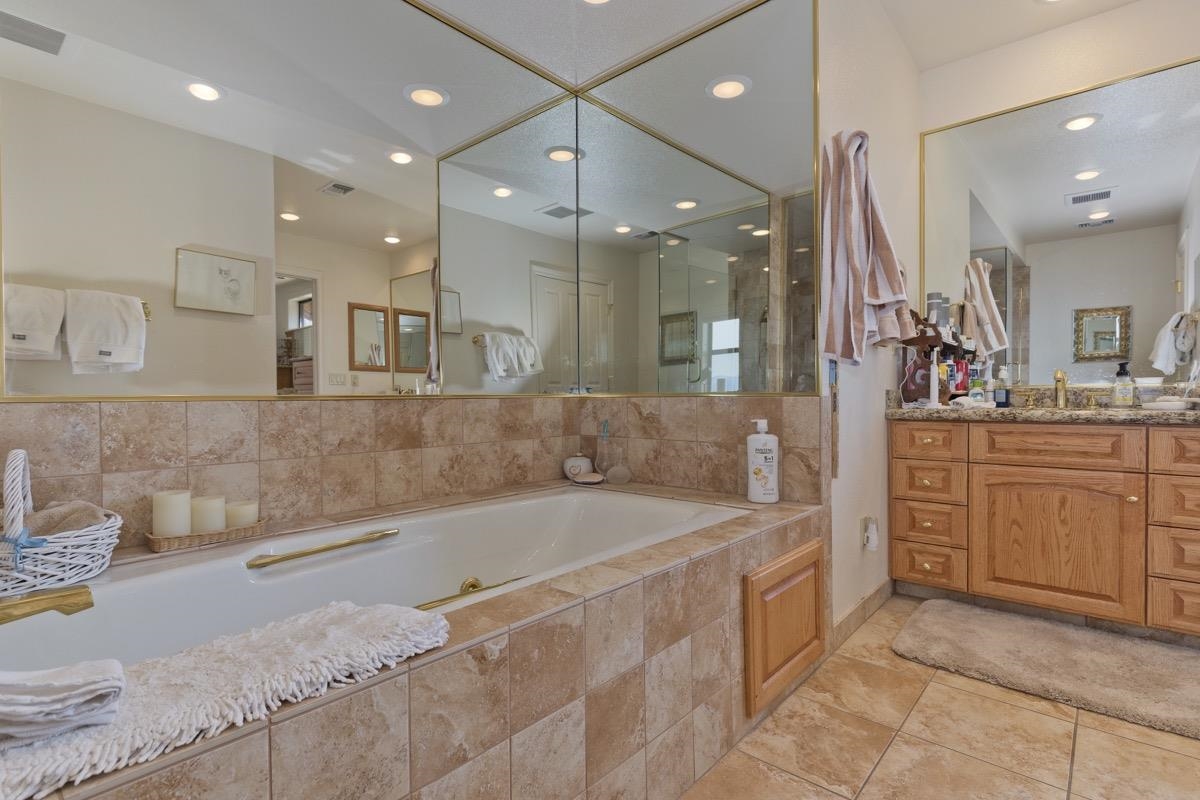 653 Mountain View Dr