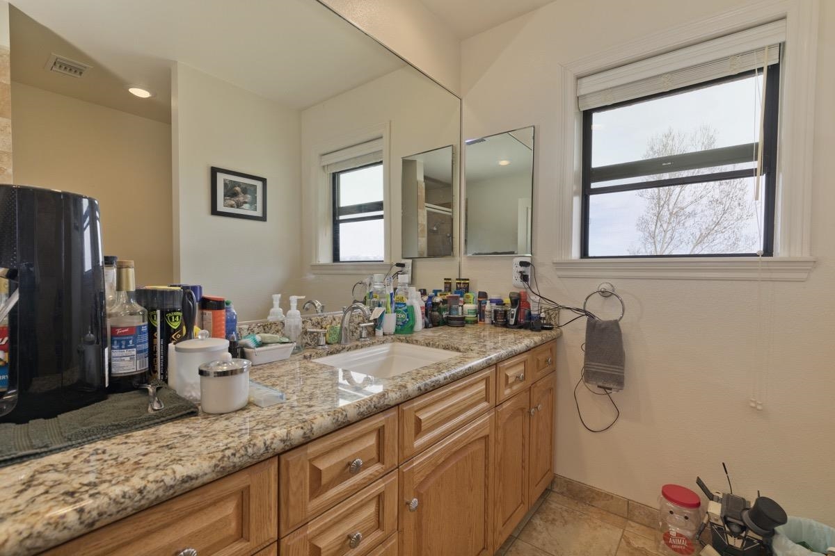 653 Mountain View Dr