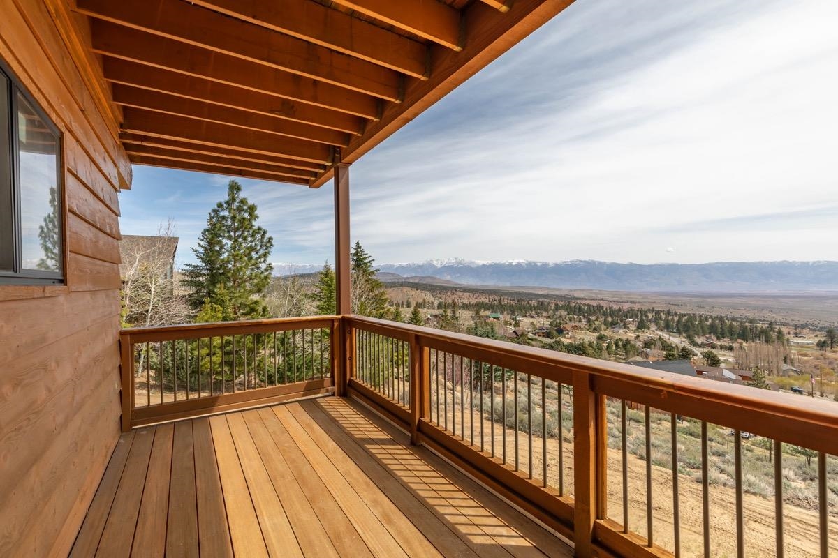 653 Mountain View Dr