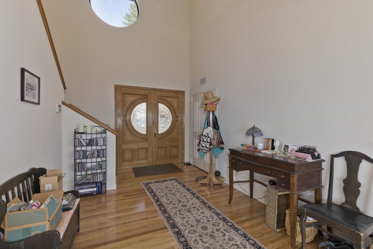 653 Mountain View Dr