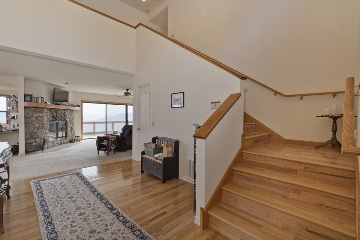 653 Mountain View Dr