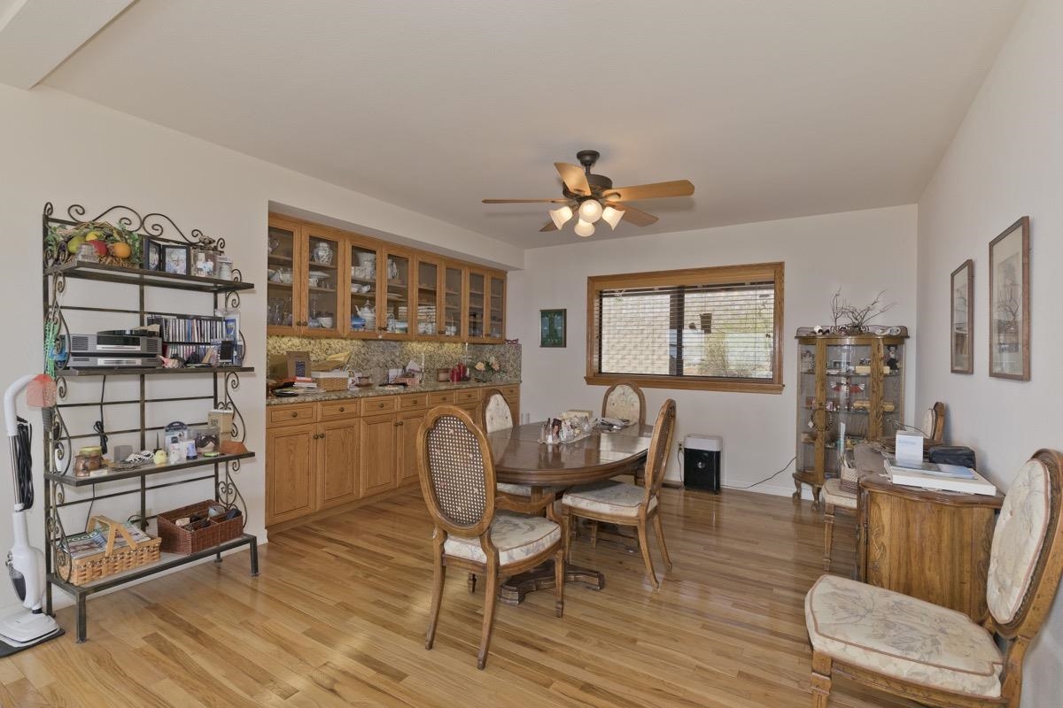 653 Mountain View Dr