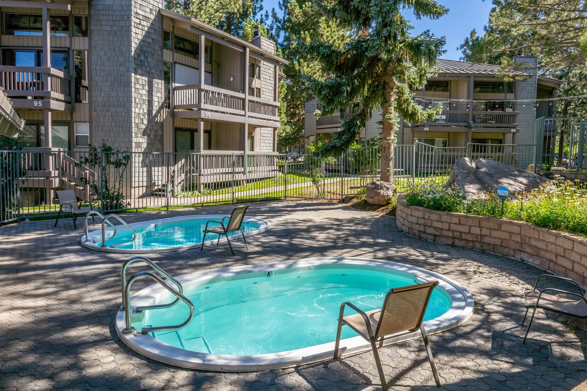 286 Old Mammoth Road #8 Unit: Sierra Park Villas #8