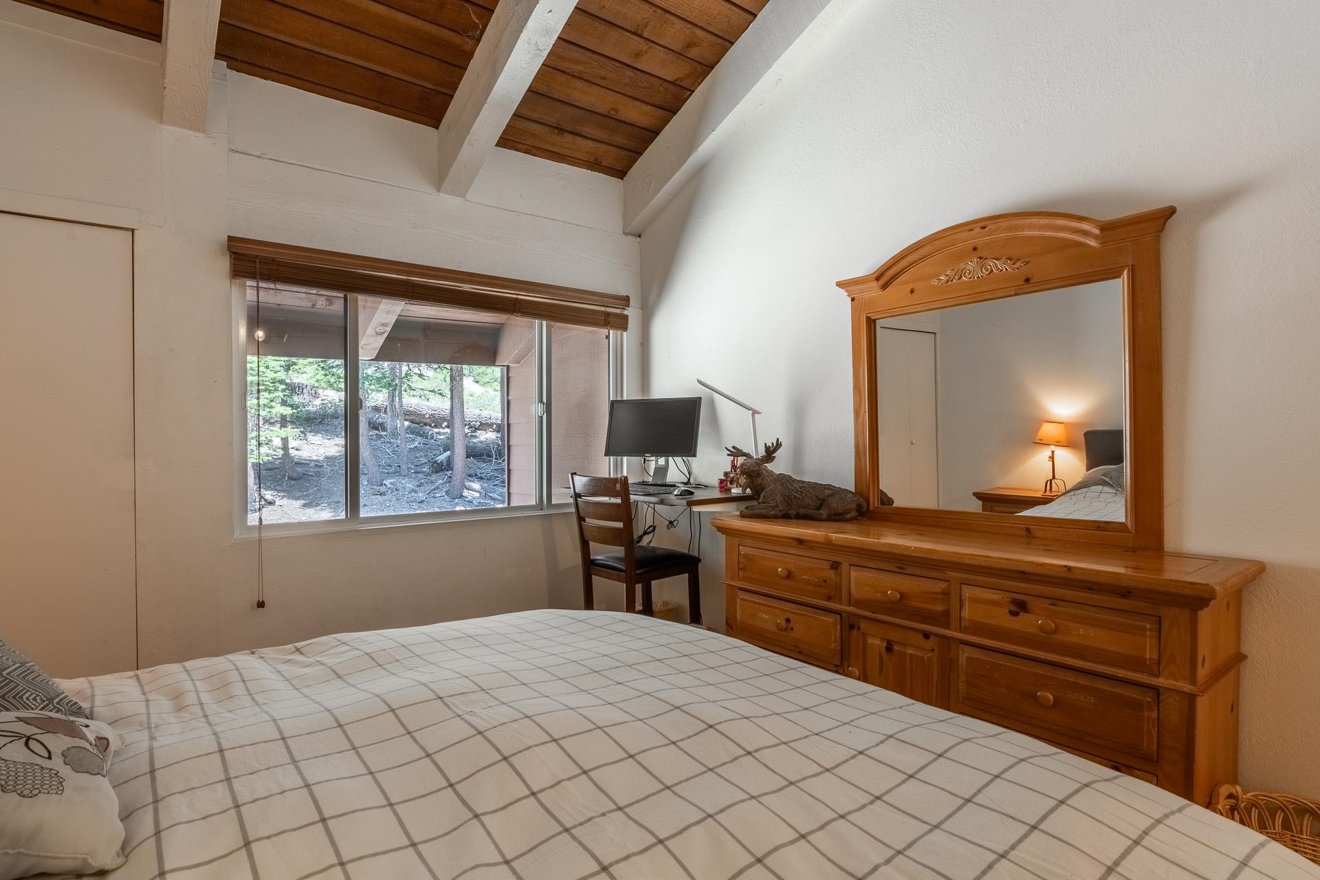 248 Mammoth Slopes Dr. #H-81 Unit: Mammoth Ski and Racquet