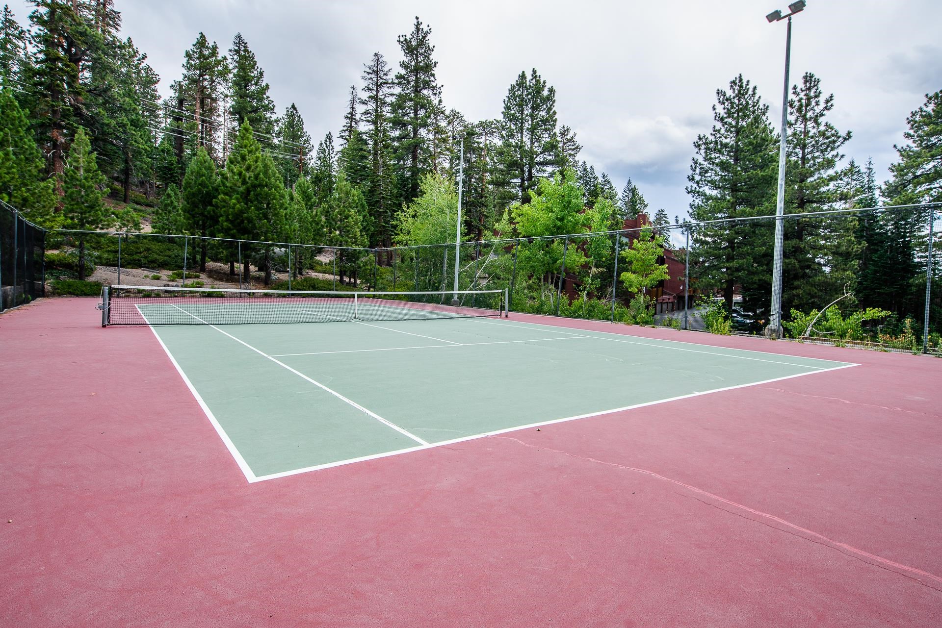 248 Mammoth Slopes Dr. #H-81 Unit: Mammoth Ski and Racquet