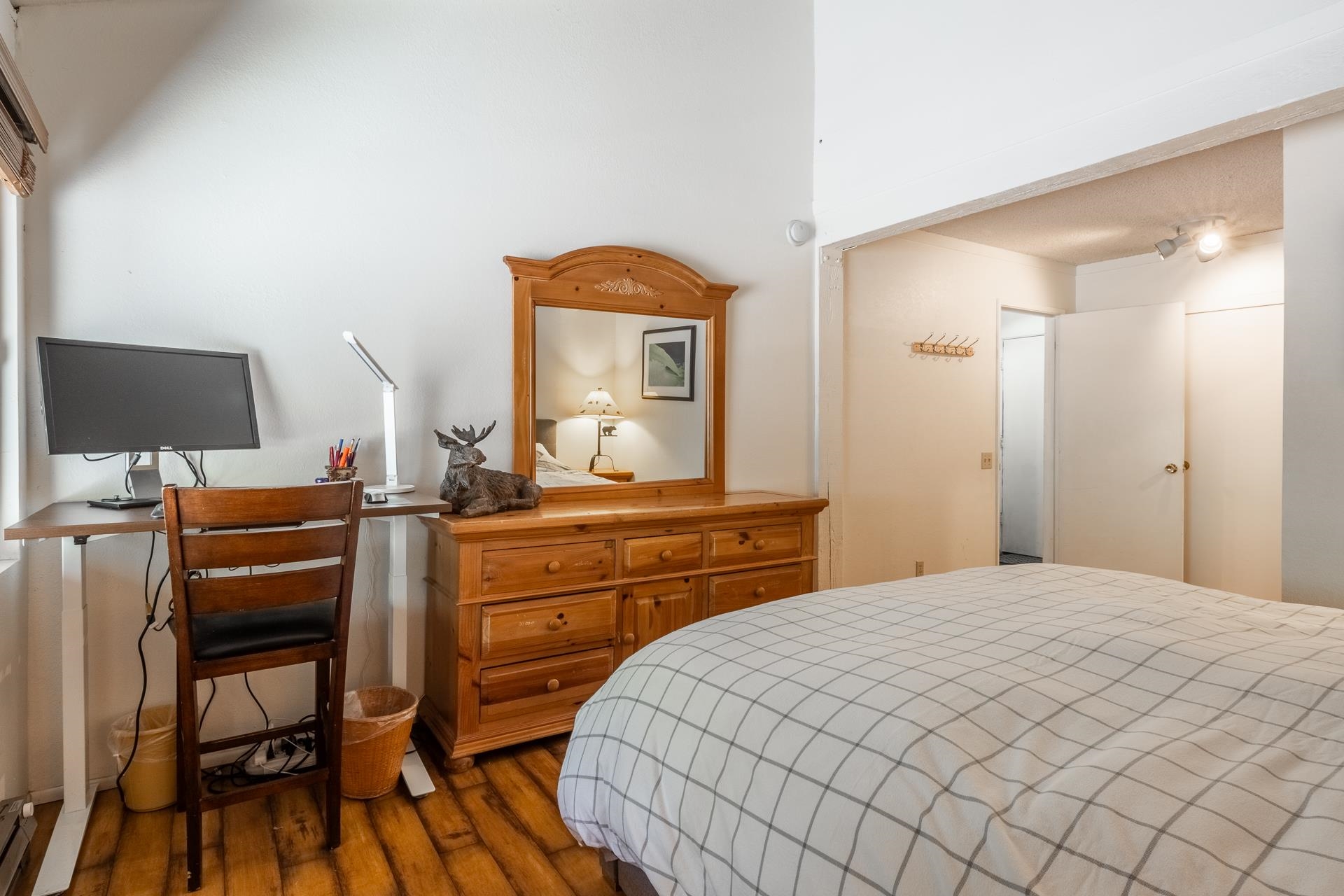 248 Mammoth Slopes Dr. #H-81 Unit: Mammoth Ski and Racquet