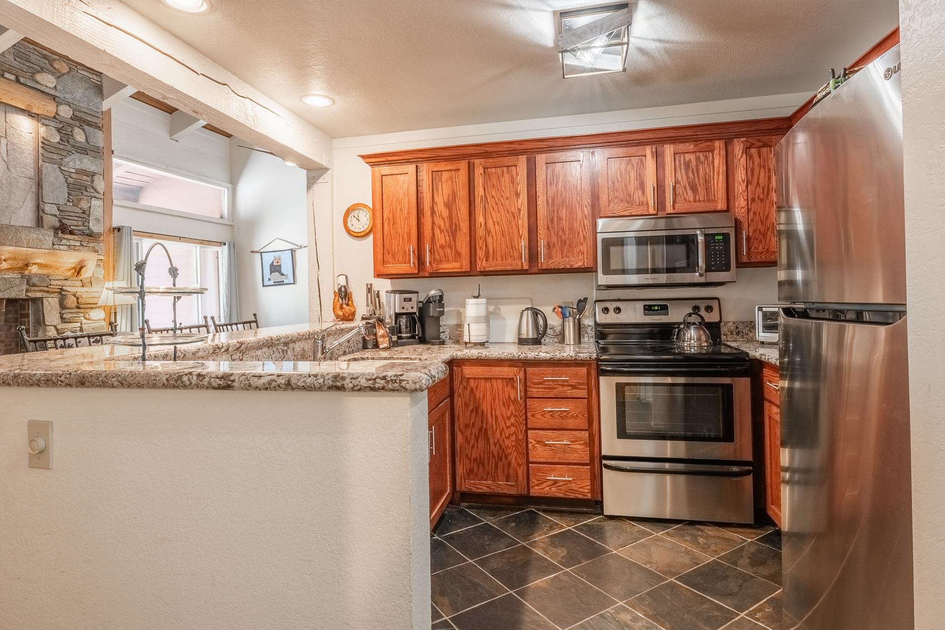 248 Mammoth Slopes Dr. #H-81 Unit: Mammoth Ski and Racquet