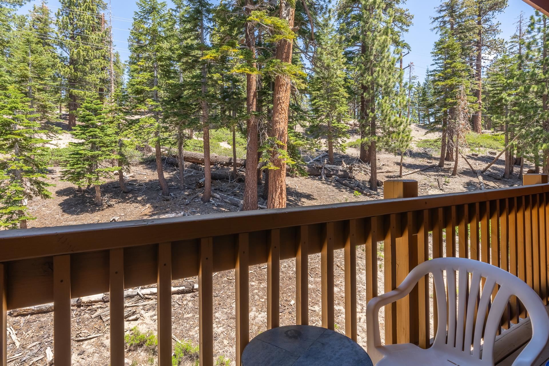 248 Mammoth Slopes Dr. #H-81 Unit: Mammoth Ski and Racquet