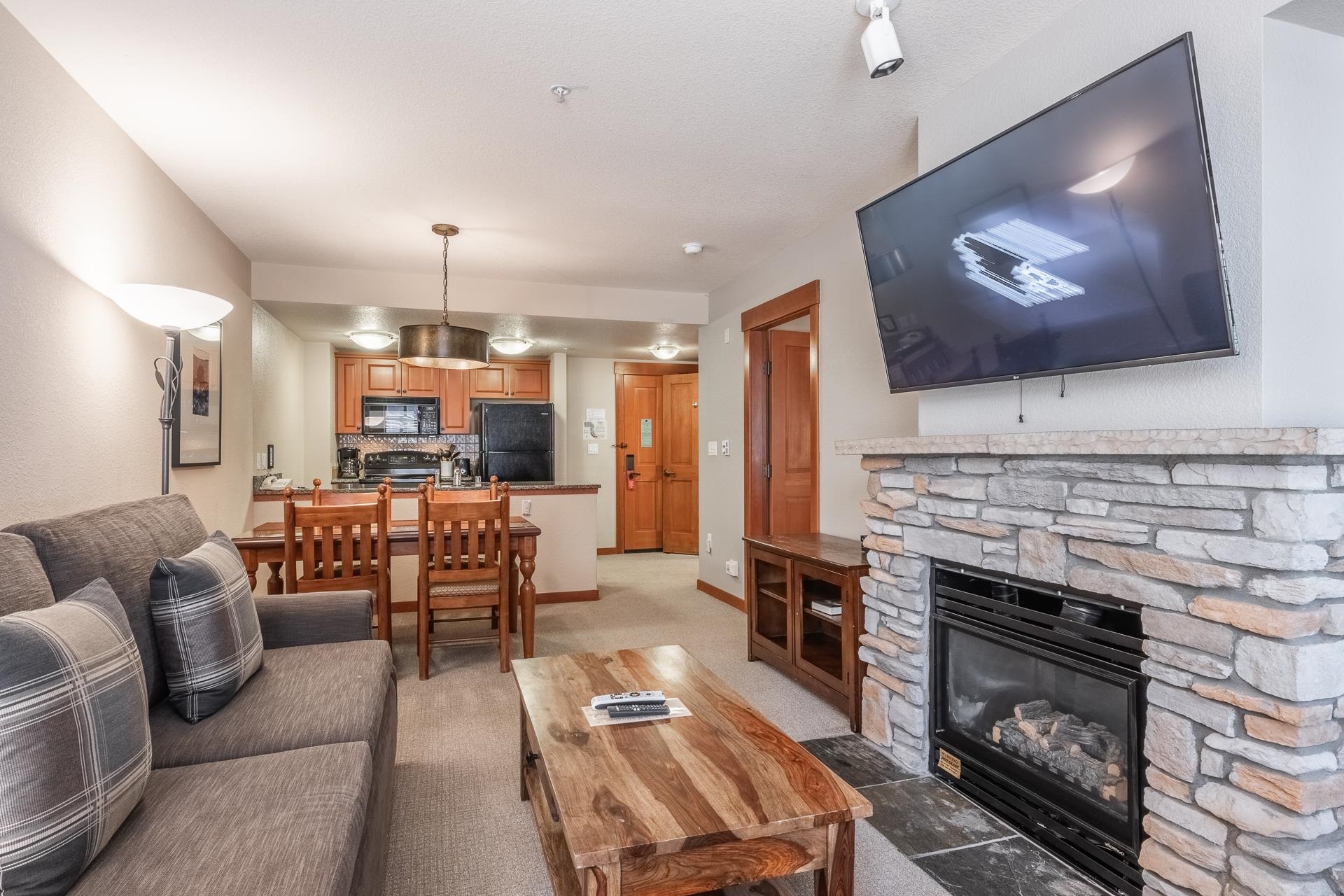 1111 Forest Trail #1122