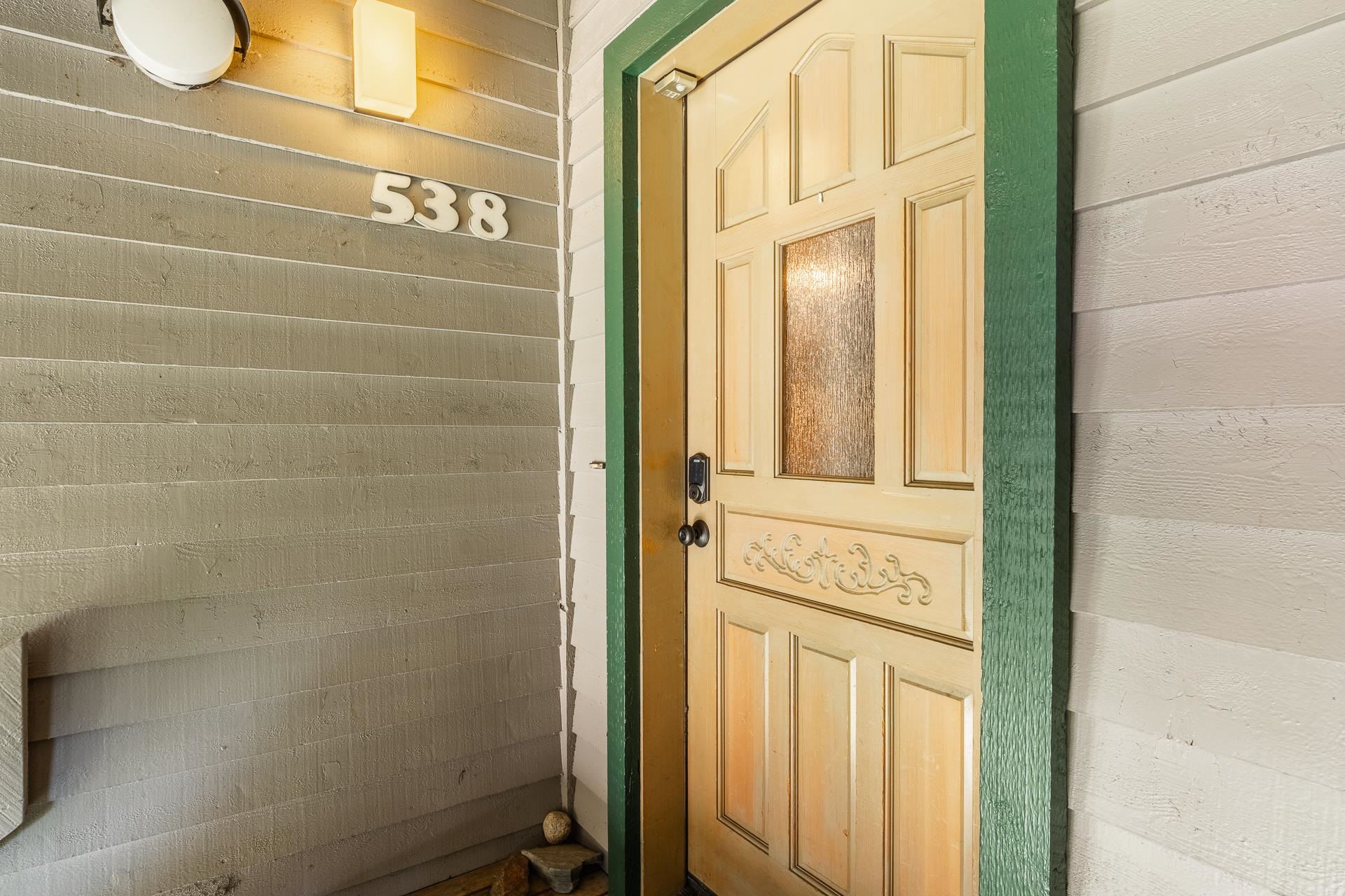 538 Golden Creek Road Unit: Snowcreek IV #538