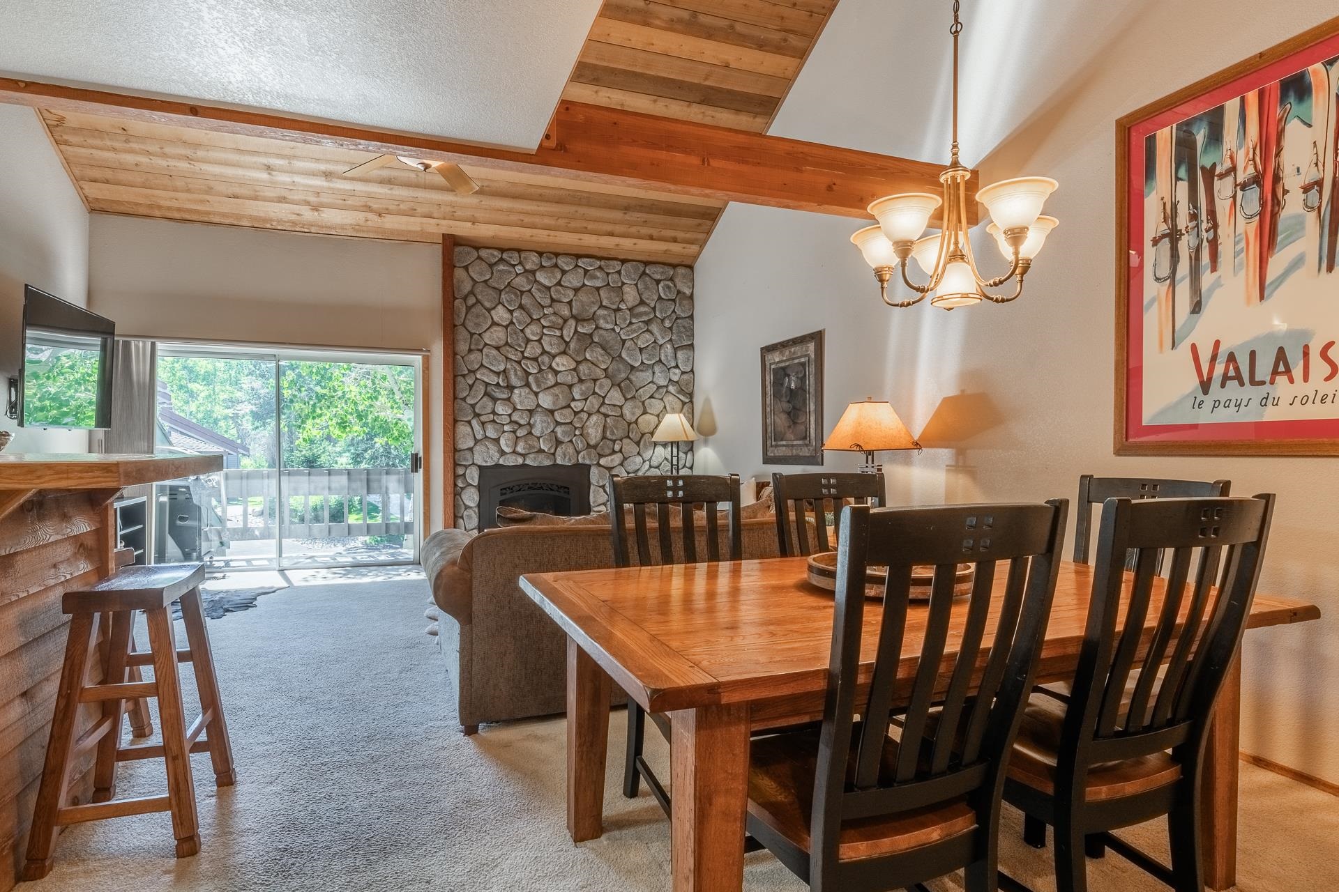 538 Golden Creek Road Unit: Snowcreek IV #538