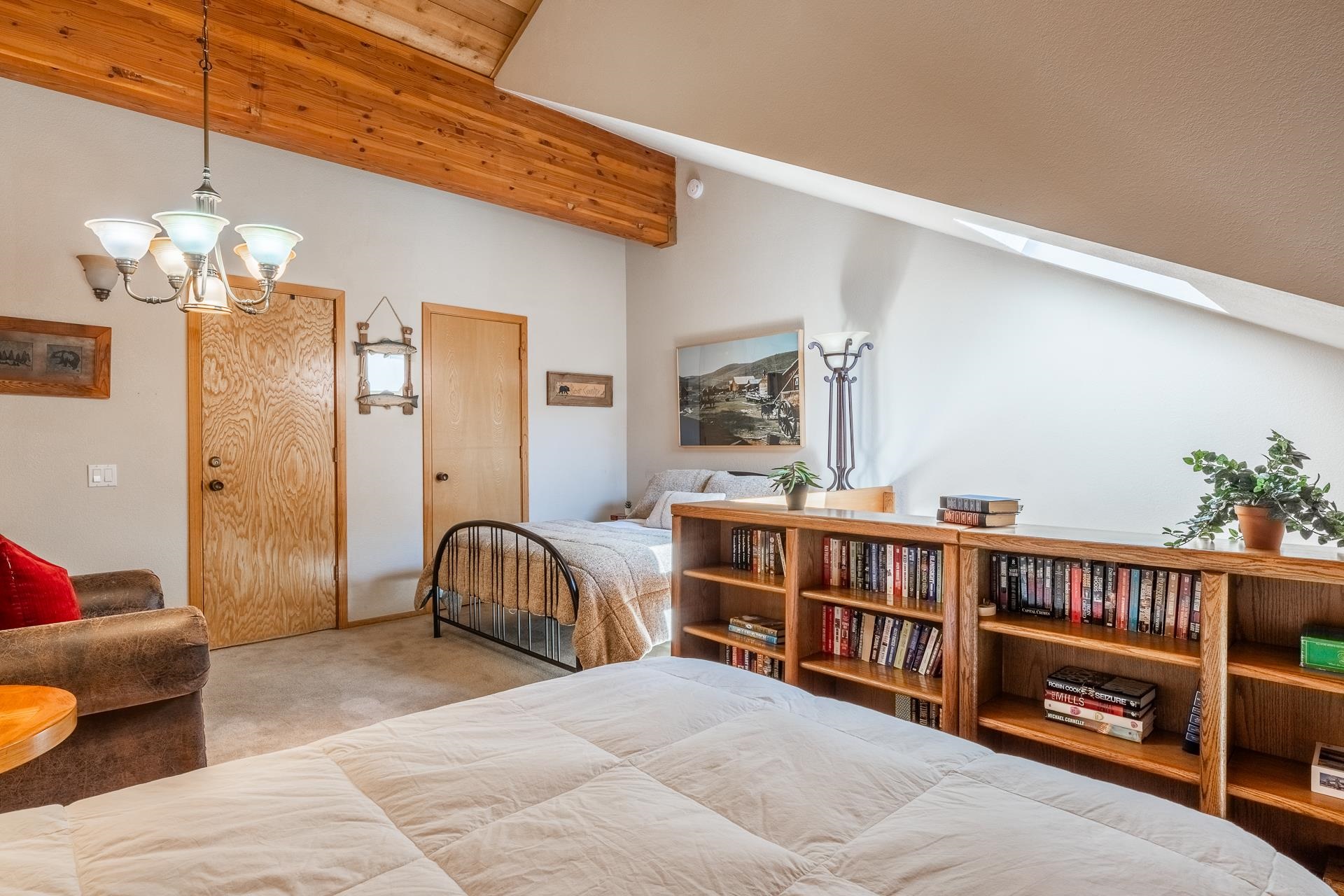 538 Golden Creek Road Unit: Snowcreek IV #538
