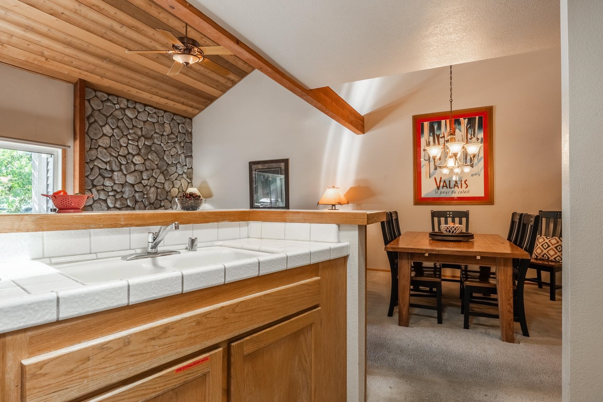 538 Golden Creek Road Unit: Snowcreek IV #538