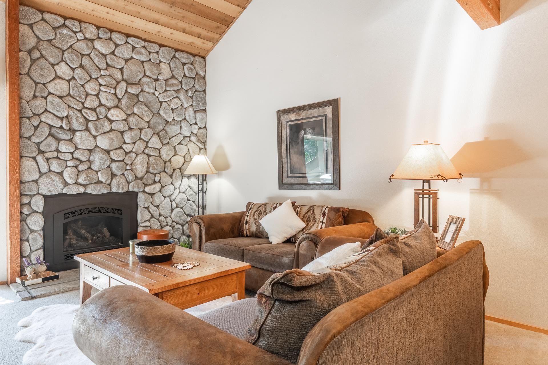 538 Golden Creek Road Unit: Snowcreek IV #538