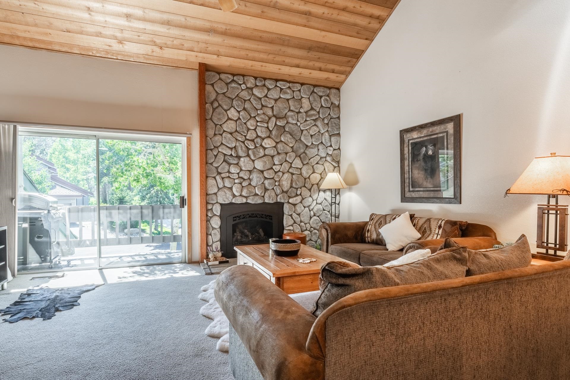 538 Golden Creek Road Unit: Snowcreek IV #538