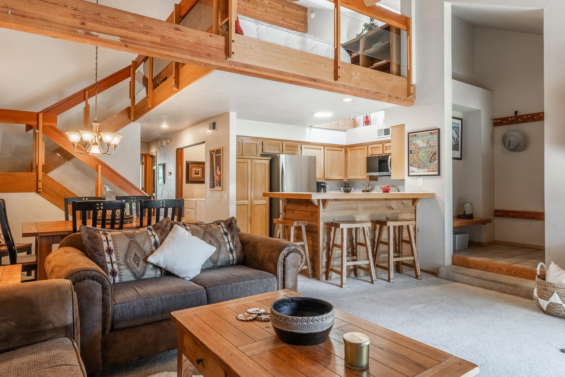 538 Golden Creek Road Unit: Snowcreek IV #538