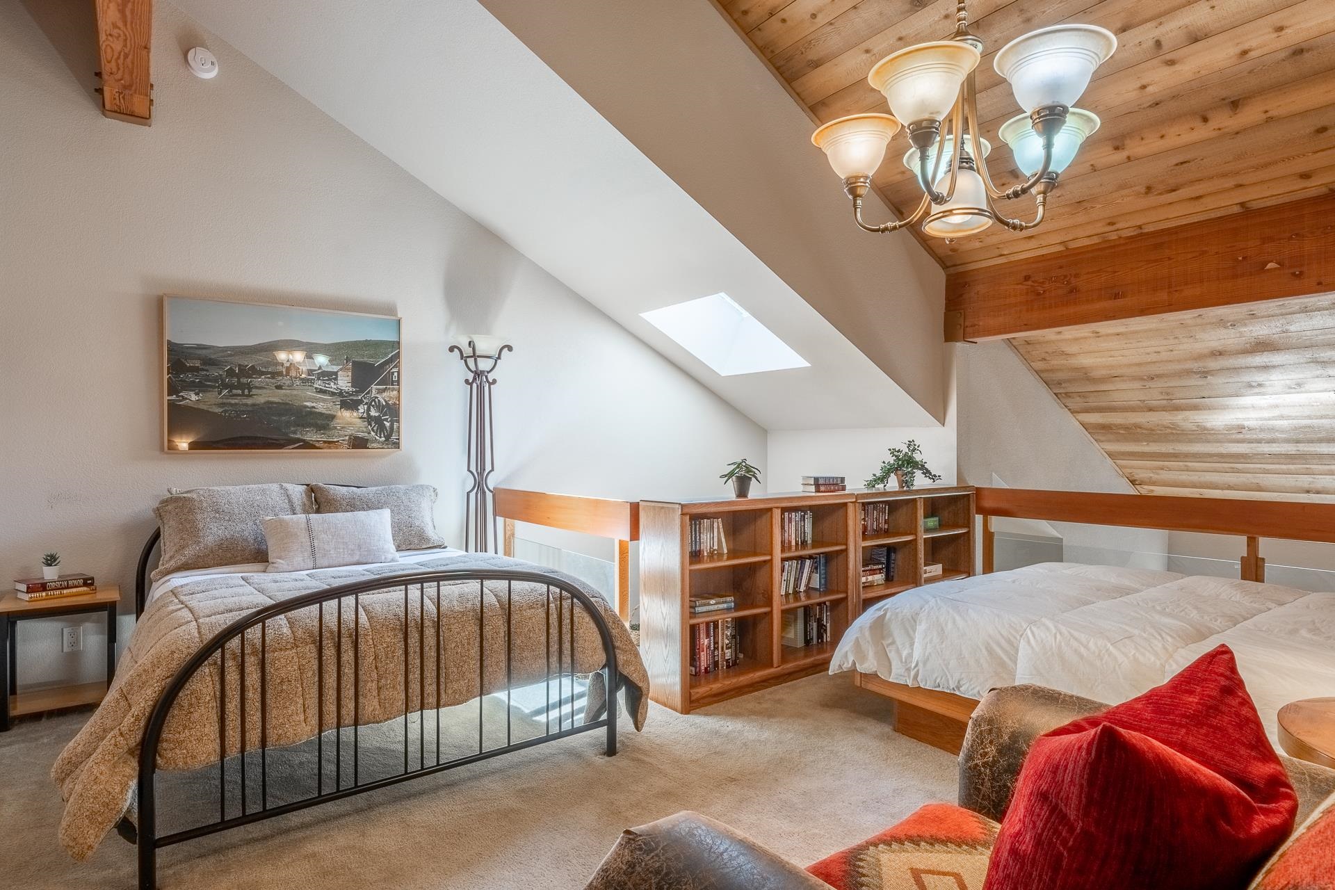 538 Golden Creek Road Unit: Snowcreek IV #538