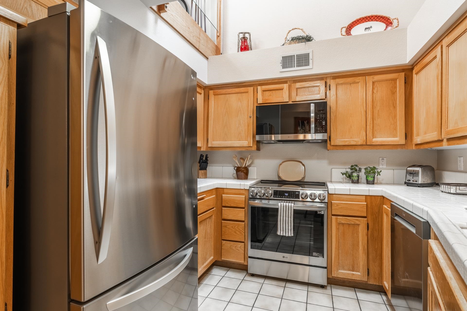 538 Golden Creek Road Unit: Snowcreek IV #538