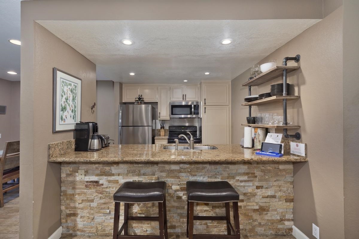 405 Snowcreek Unit: Snowcreek III