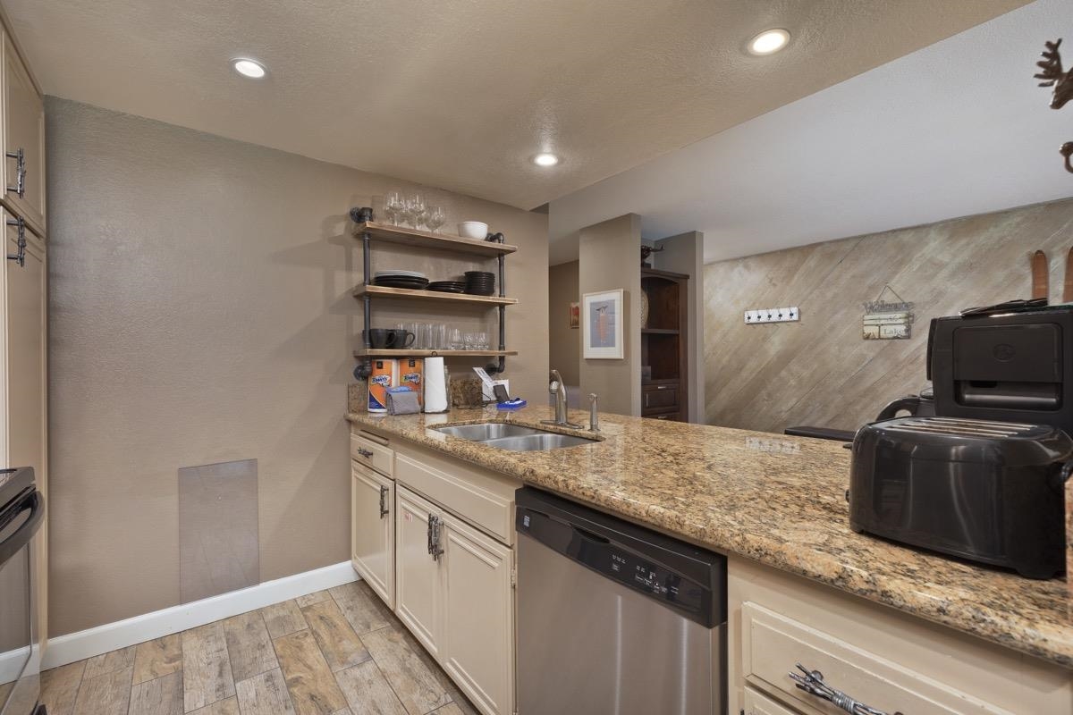 405 Snowcreek Unit: Snowcreek III