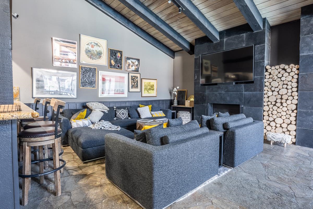 380 Rainbow Lane #98 Unit: Chamonix #98